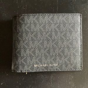 Michael kors wallet